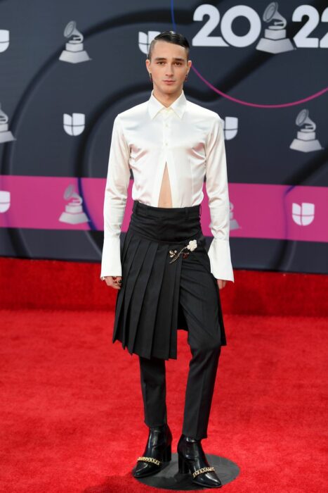 Pol Granch; Los mejores looks en la alfombra roja de los Latin Grammy 2022