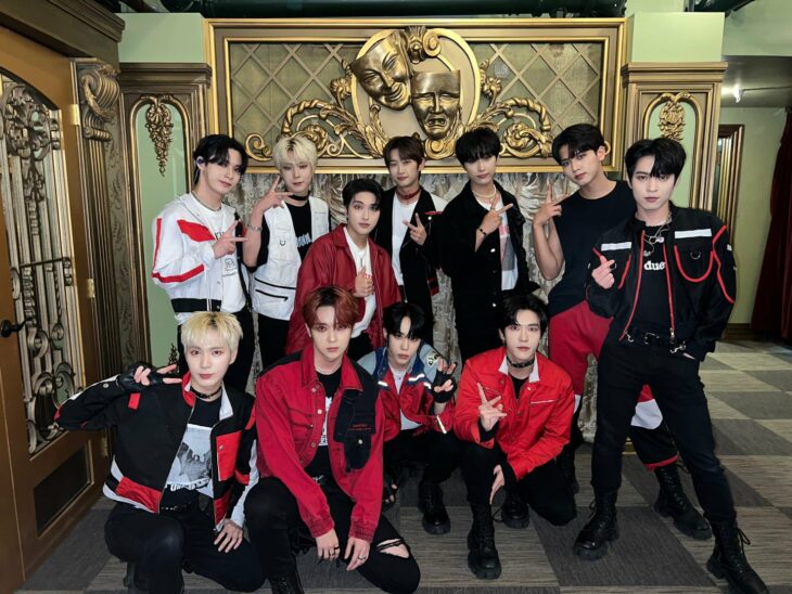 Photograph of Hangyeom, Jaehan, Hwichan, Sebin, Taedong, Xen, Jeh yun, Kevin, Junghoon, Yechan, and Hyuk members of the K-Pop band Omega X 