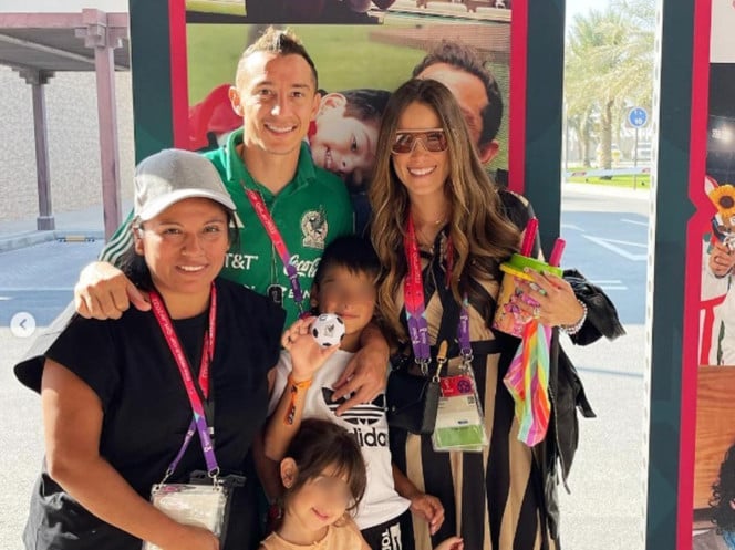 Sandra de la Vega con su familia y la niñera en el mundial de Qatar