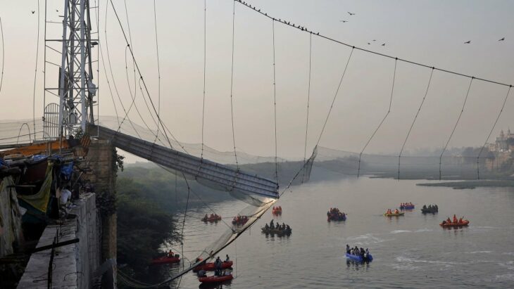 puente cae en la india