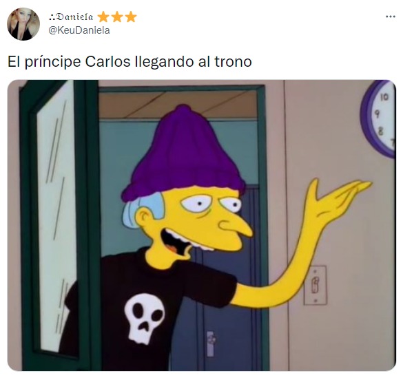 meme of the arrival of carlos to the throne