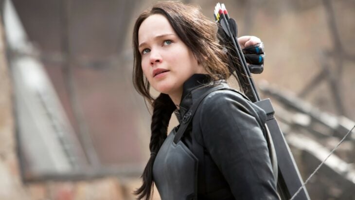Jennifer Lawrence como Katniss Everdeen