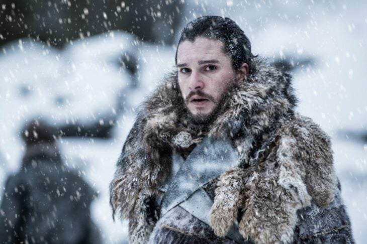 Jon Snow bajo la nieve