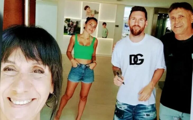 Mamá conoce a Messi manda evidencia al grupo de whats