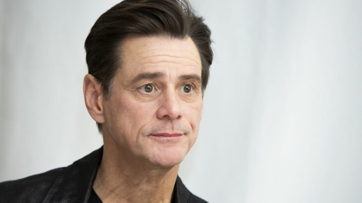 Jim Carrey con fondo blanco 