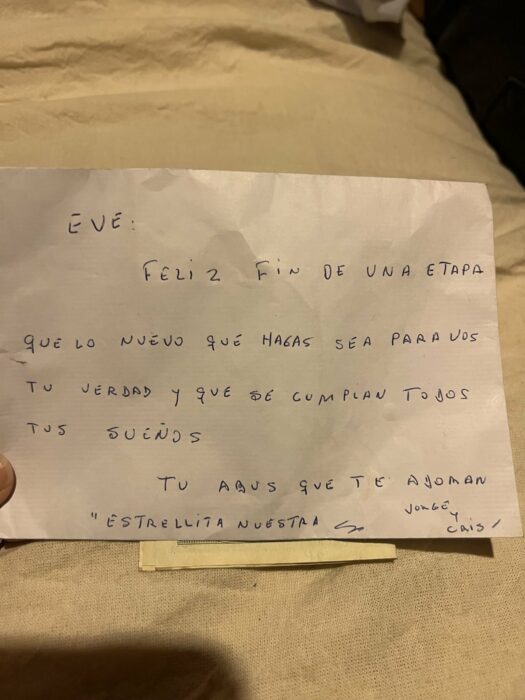 Carta de abuelito donde la felicita por su tesis