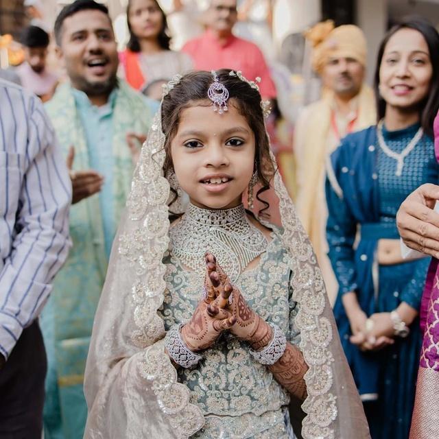 Devanshi Sanghvi initiation ceremony to become a Jain