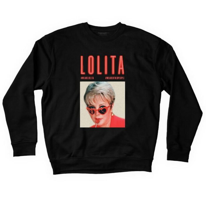 Sudadera con la imagen de la presentadora de noticias Lolita Ayala 