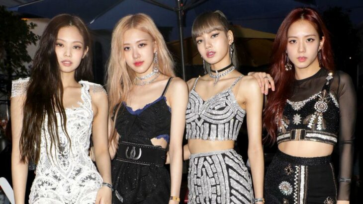 El grupo de K-pop Blackpink vestidas con ropa informal