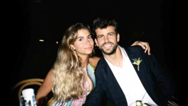 Clara Chía y Gerard Piqué asistiendo a una boda juntos