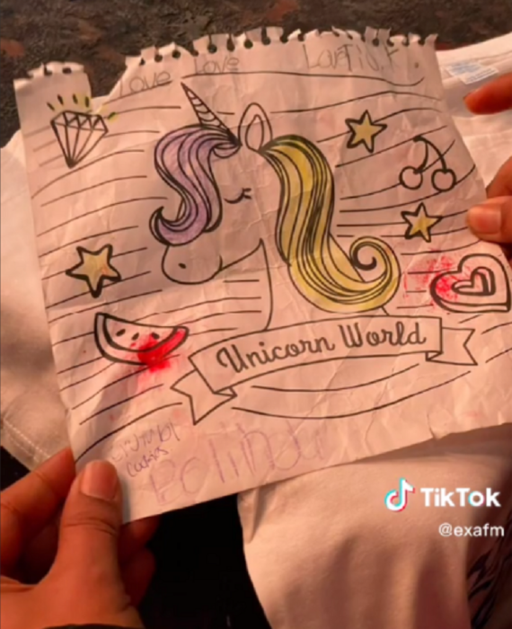 dibujo de un unicornio coloreado por un niño de seis años