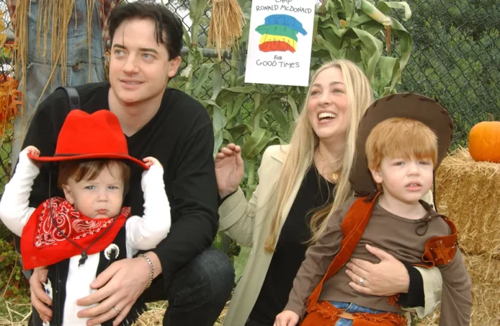 Brendan Fraser y su exesposa Afton Smith cagando a Griffin y Leland