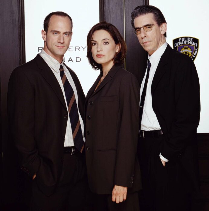 Christopher Meloni, Mariska Hargitay y Richard Belzer posando juntos