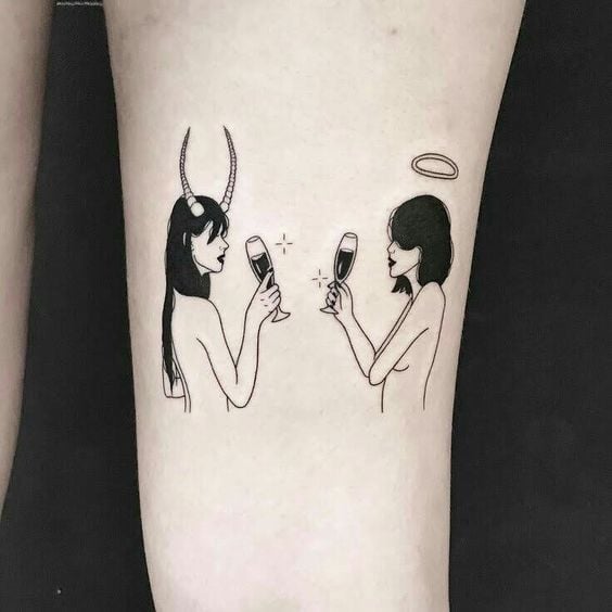 tatuaje amigas diabla y angel