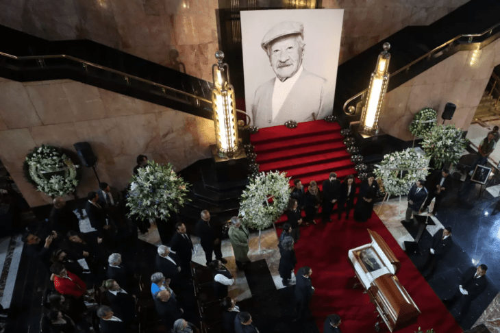 El palacio de Bellas Artes recibió los restos del actor Ignacio López Tarso