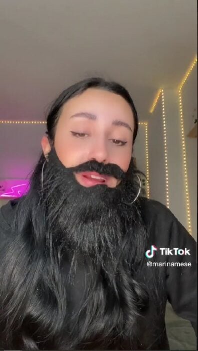 Tiktoker claims he wears a fake beard when he walks down the street at night 