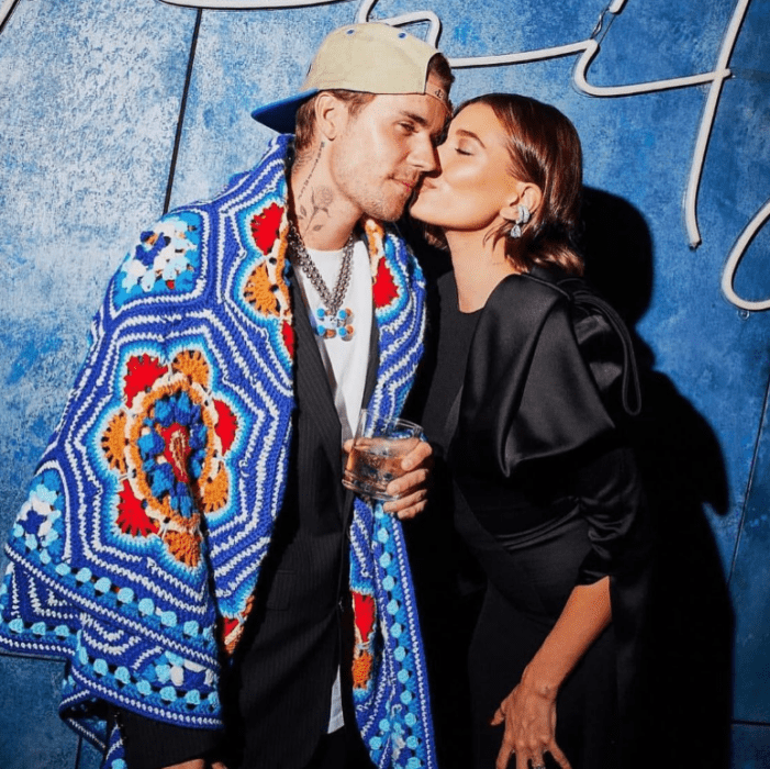 Justin Y Hailey Bieber se muestran cariñosos en la fiesta de Vanity Fair 2023