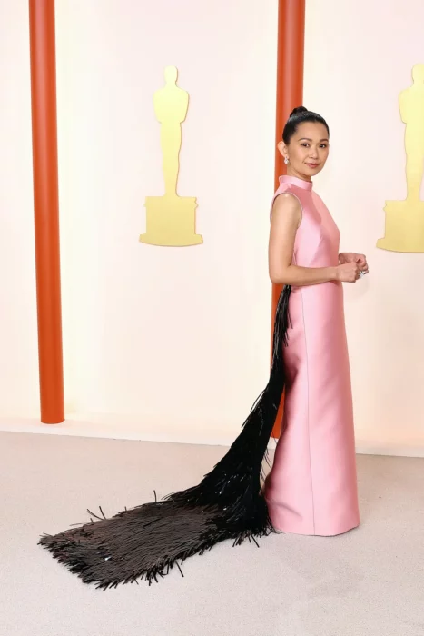 Hong Chau mejores looks de la alfombra roja en los premios Oscar 2023