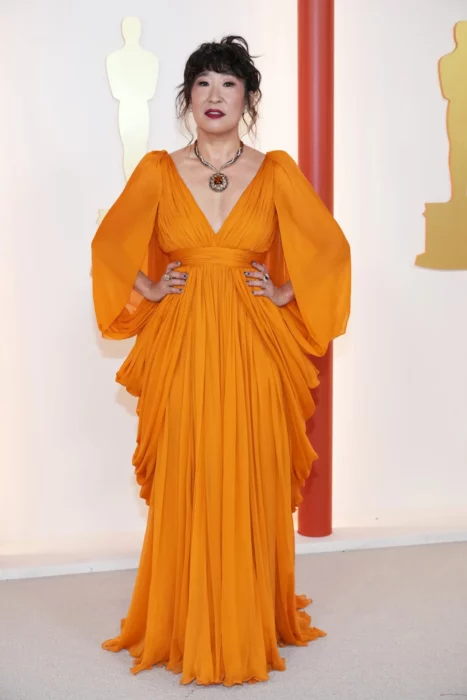 Sandra Oh mejores looks de la alfombra roja en los premios Oscar 2023