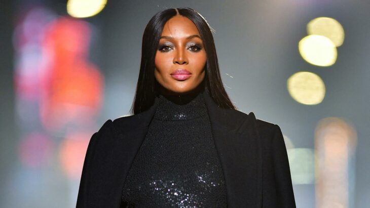 Naomi campbell on the catwalk
