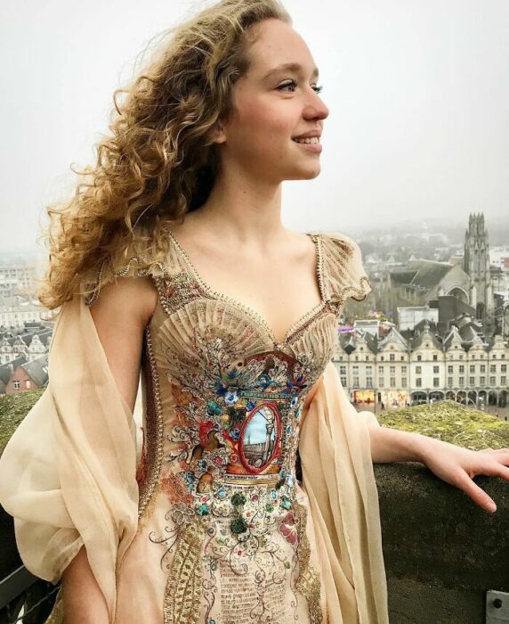 vestidos creados por la artista francesa Sylvie Facon