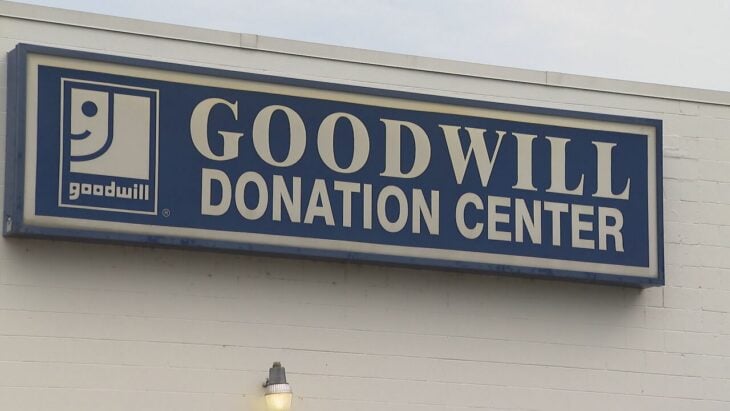 letrero de la tienda GoodWill de donaciones en Estados Unidos 