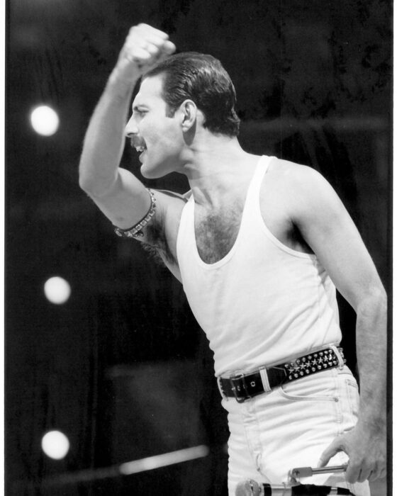 Freddie Mercury en un concierto 