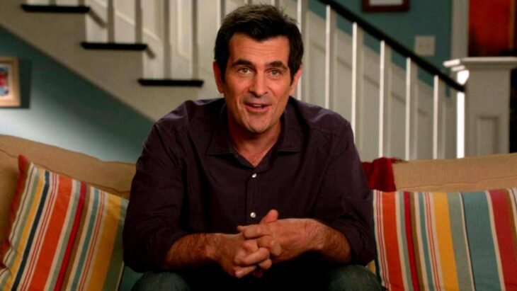 Fotografía del actor Ty Burrell en su personaje de Phil Dunphy en la serie de Modern Family 