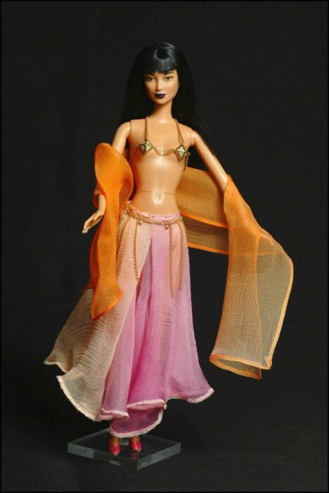 imagen que muestra a la Barbie De Beers una de las más costosas de Mattel 