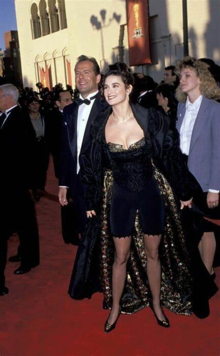 Demi more en alfombra roja de los oscar 1989