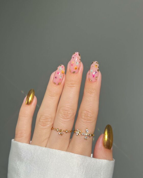 Manicura floral