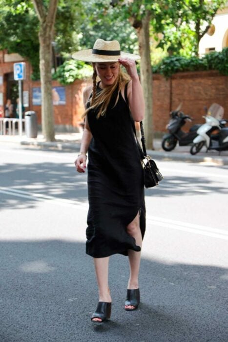 Amber Heard paseando por las calles de Madrid
