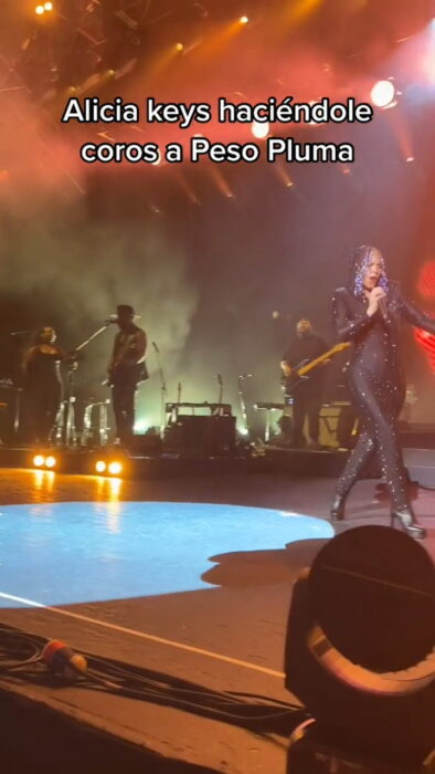Alicia Keys cantó la canción de Ella Baila Sola de Peso Pluma en su concierto de Peso Pluma 