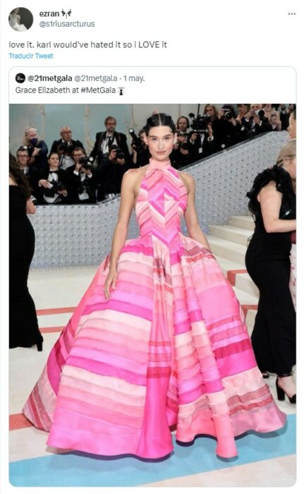 Tuit que muestra una foto de Grace Elizabeth en el Met Gala 2023