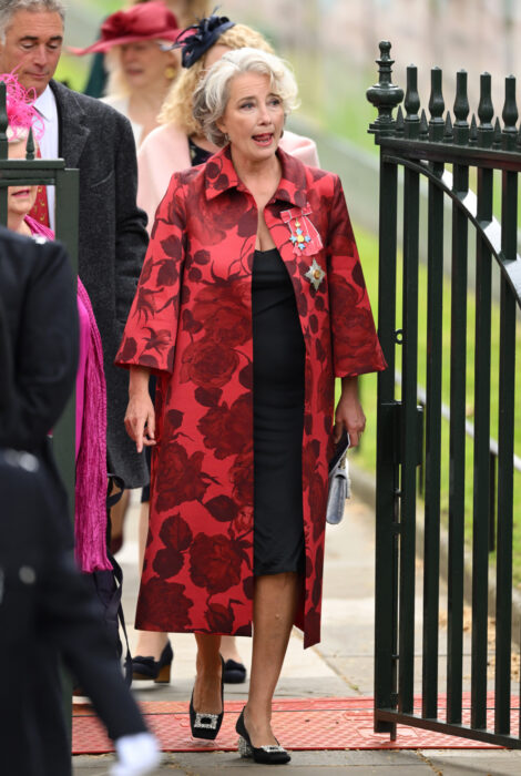 Emma Thompson en la coronación de carlos iii 