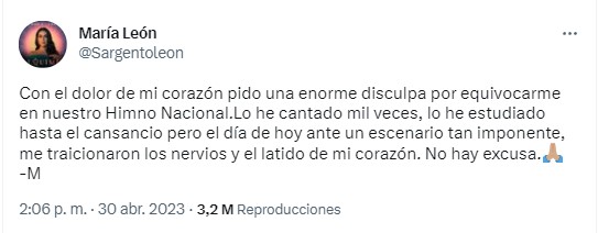 captura de pantalla de un tuit de María León tras equivocarse en el himno nacional mexicano 