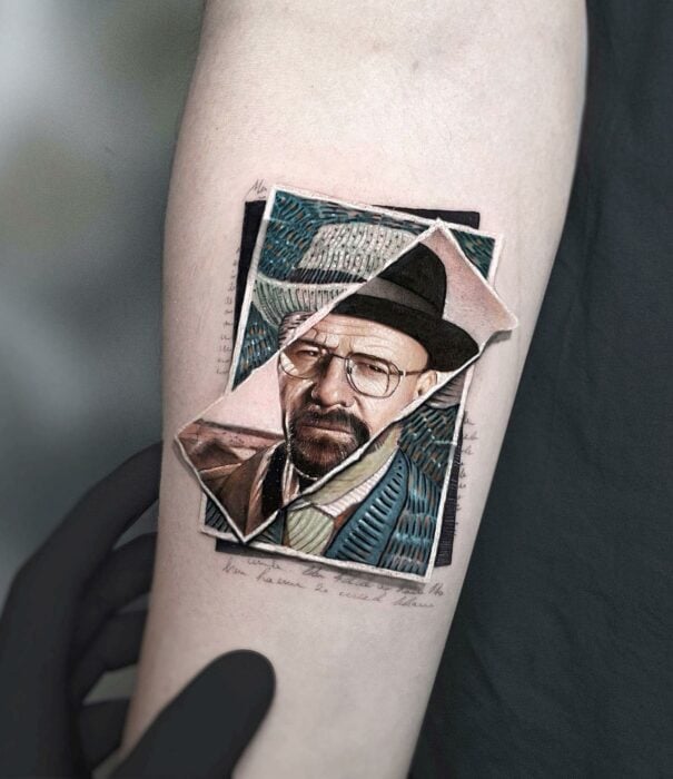 tatouage avec la voiture de Van Gogh pour Heinsberg du protagoniste de Breaking Bad 