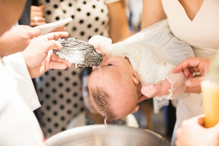 bautismo de un bebé 