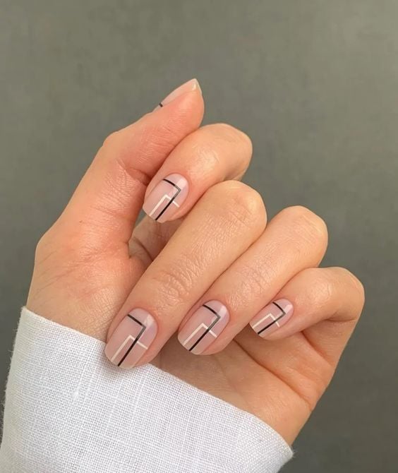 nail design with squares 