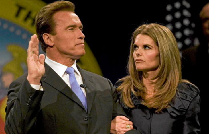 Arnold Schwarzenegger y María Shriver mientras juraba como nuevo gobernador de California