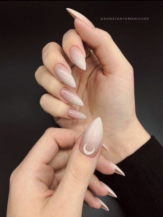 Manicura en color nude