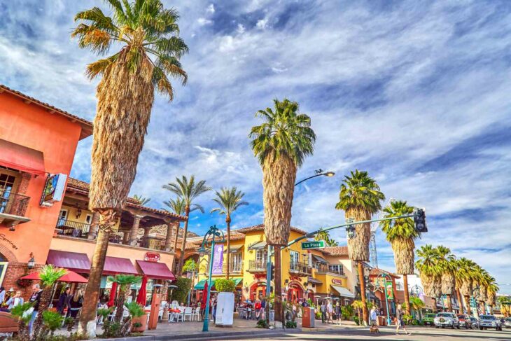 plaza comercial Palm Springs California 