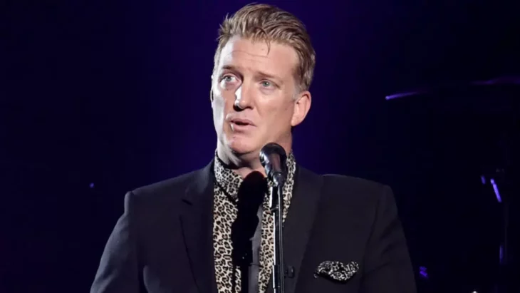 Josh Homme de Queens Of The Stone Age tiene cáncer de pulmón