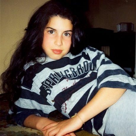 Amy Winehouse joven 