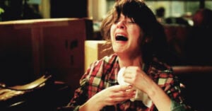 Las mujeres que lloran viendo películas son más fuertes: estudio